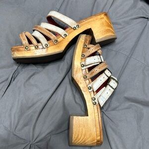 BedSTU size 8.5 women'ss 
Slip on , 6 strap sandal
2 3/4” heel